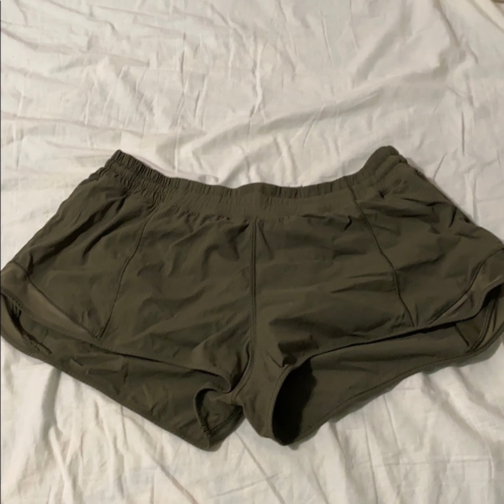 Lululemon hotty hot short
